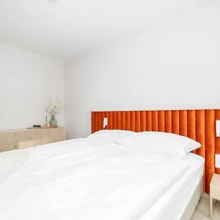 Apartment Close To The Beach, With Pool